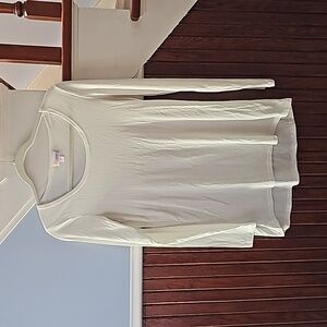 Like New Women's White Small LuLaRoe Lynnae Top